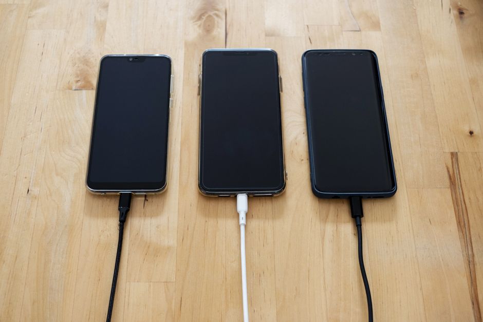 Chargeurs et connectique